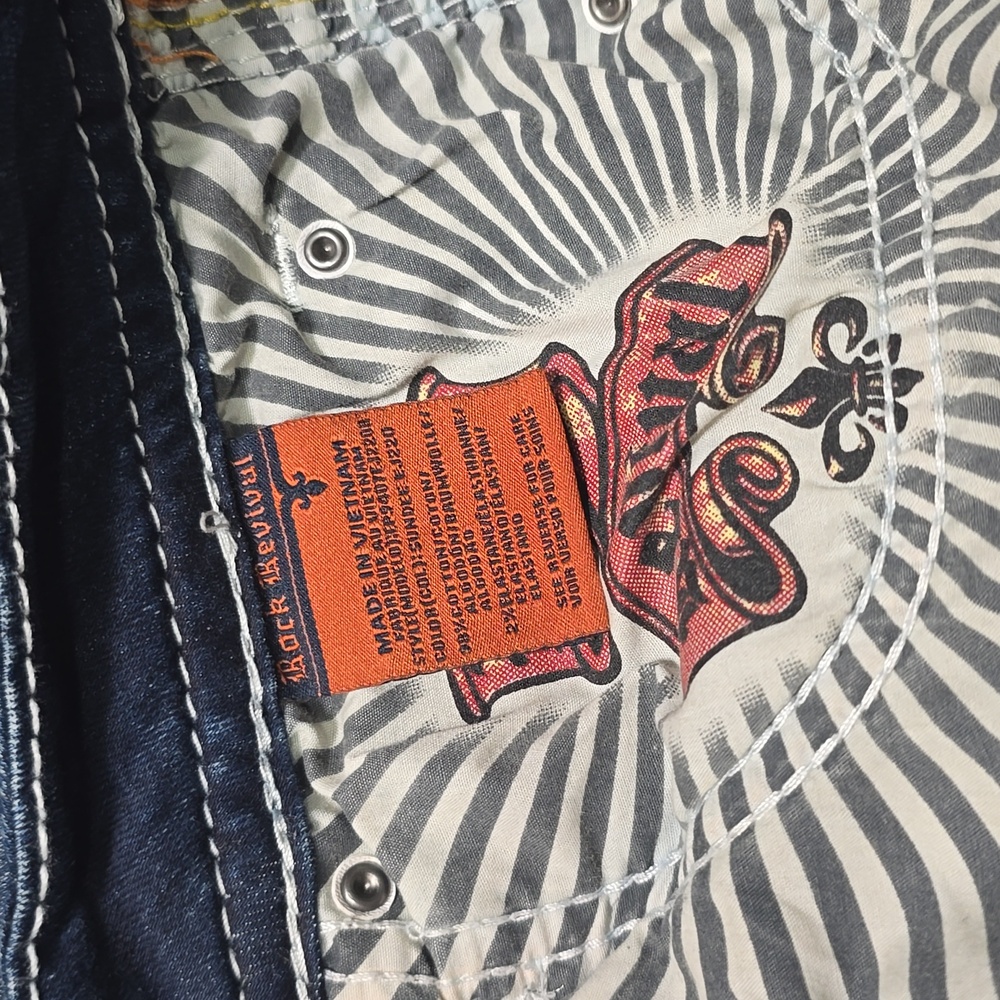 Rock Revival Jeans - Picture 4 of 13
